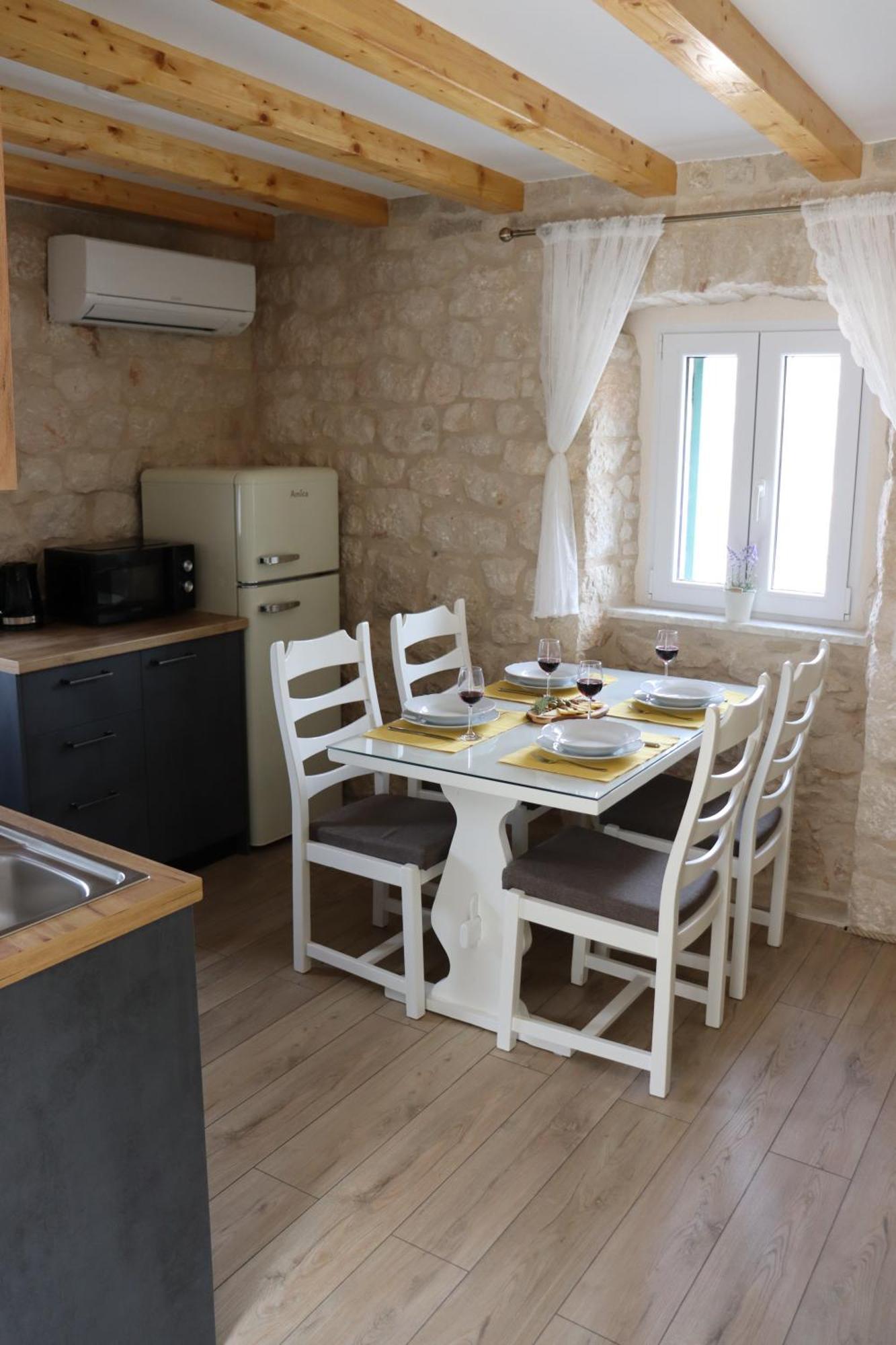Apartment Luxury Stone Matijevic Blato na Cetini
