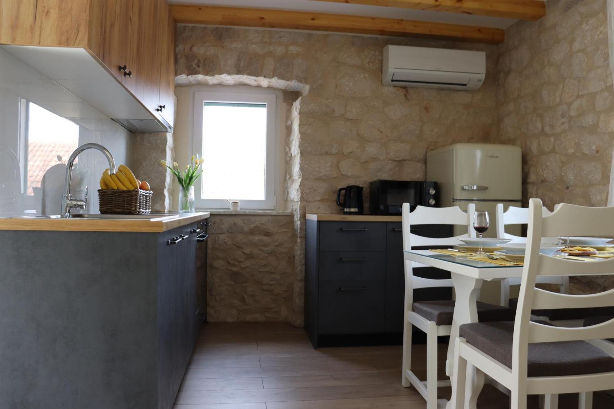 Apartment Luxury Stone Matijevic *